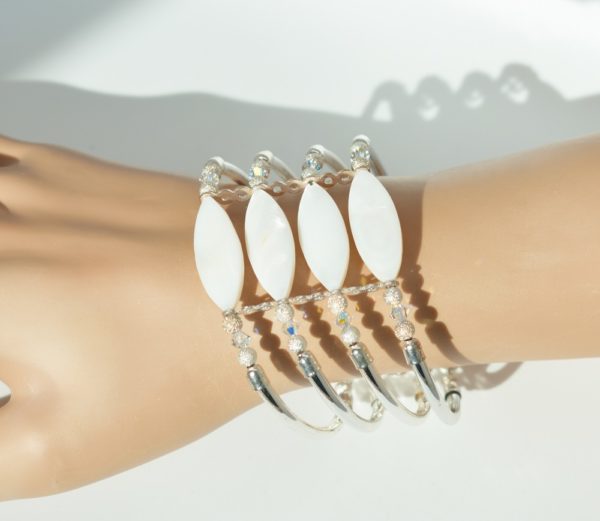 Bracelet manchette jonc nacre - New Glam – Image 2