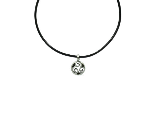 Collier cuir pendentif celtique