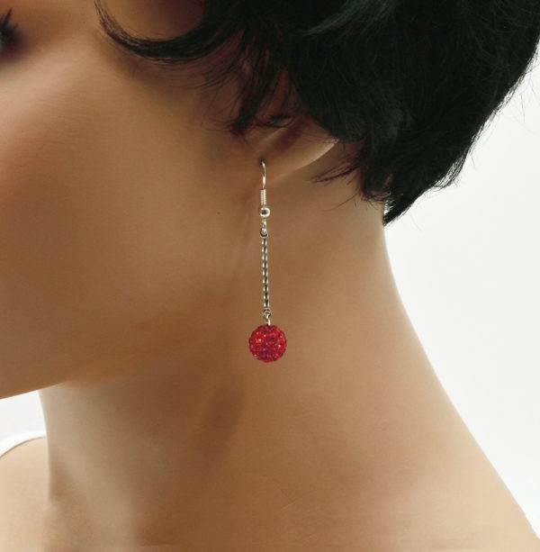 Boucles d'oreilles pendantes strass - DISCO – Image 5
