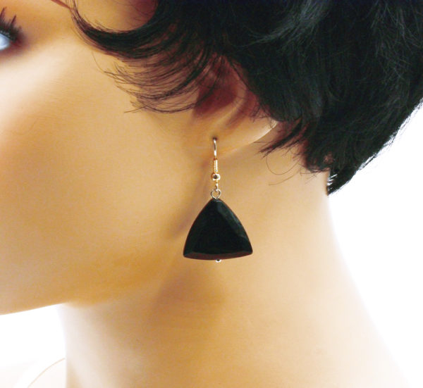 Boucles d'oreilles pendantes triangle - Trillion – Image 5