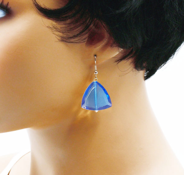 Boucles d'oreilles pendantes triangle - Trillion – Image 9