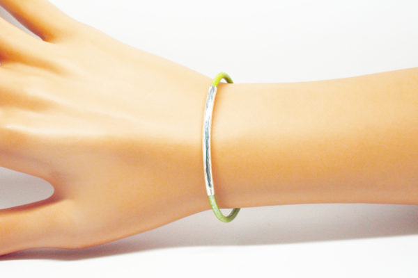 Bracelet cuir vert perle tube - Mon secret – Image 3