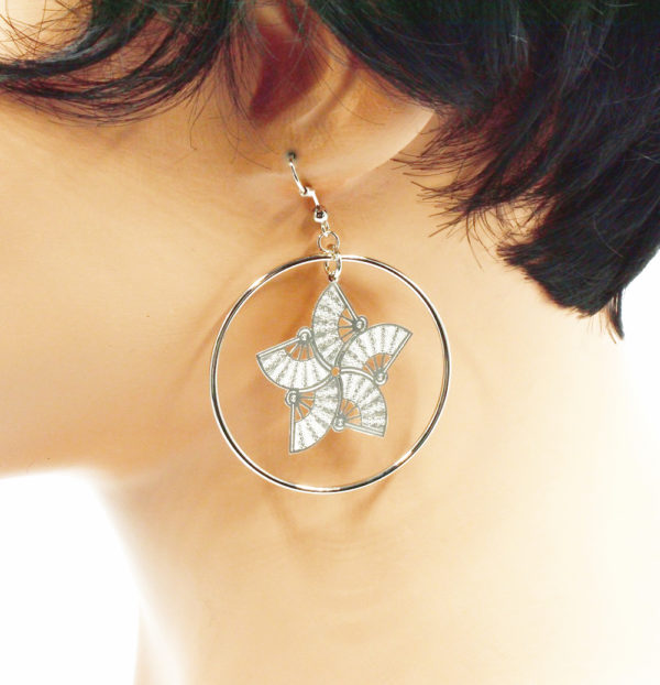 Boucles d'oreilles créoles éventails - Paloma – Image 3