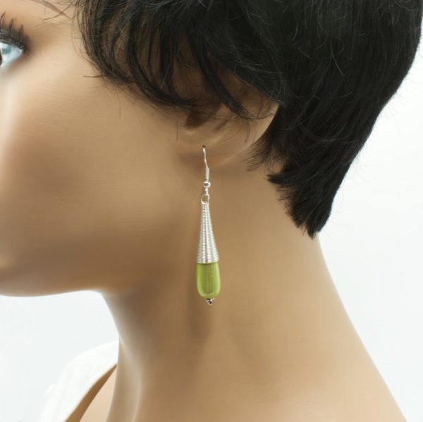 Boucles d'oreilles gouttes amande - Padaung – Image 3