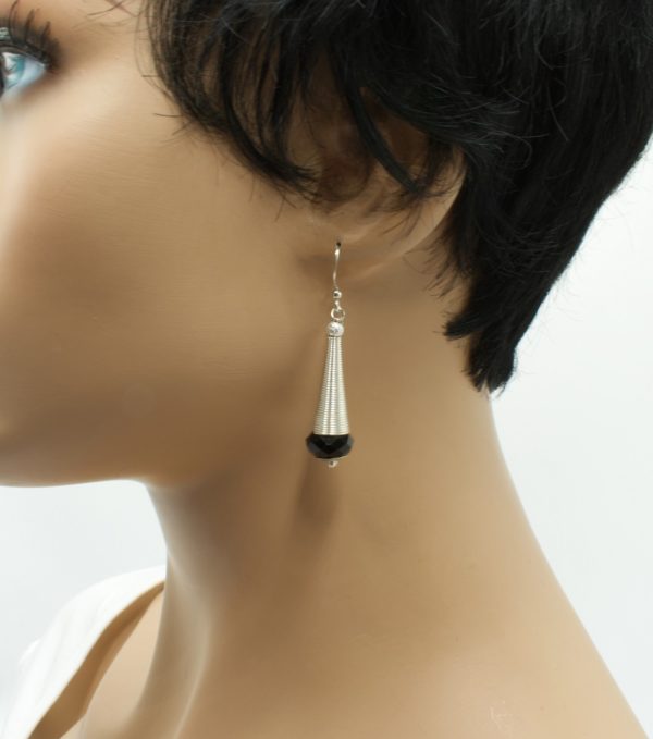 Boucles d'oreilles spirale argentée - Padaung argentée – Image 7