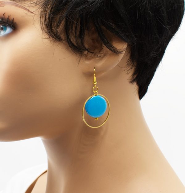 Boucles d'oreilles pendantes créoles dorées - Solaris – Image 9