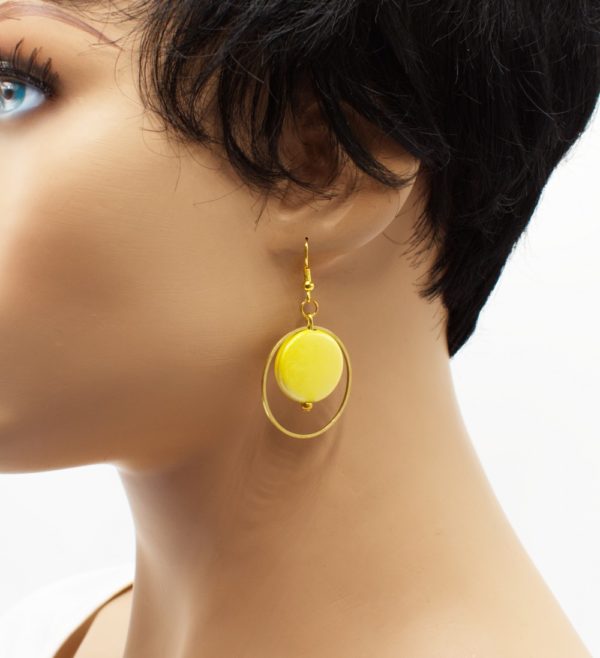 Boucles d'oreilles pendantes créoles dorées - Solaris – Image 5