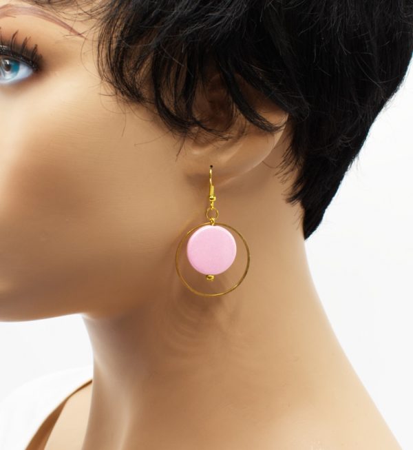 Boucles d'oreilles pendantes créoles dorées - Solaris – Image 7
