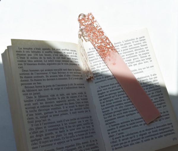 Marque page résine rose nude et cuivre - Nude – Image 2
